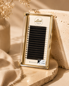 W Lashes